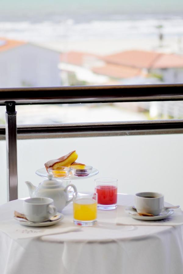 Hotel Caesar Residence & Spa Лидо Ди Камайоре Екстериор снимка